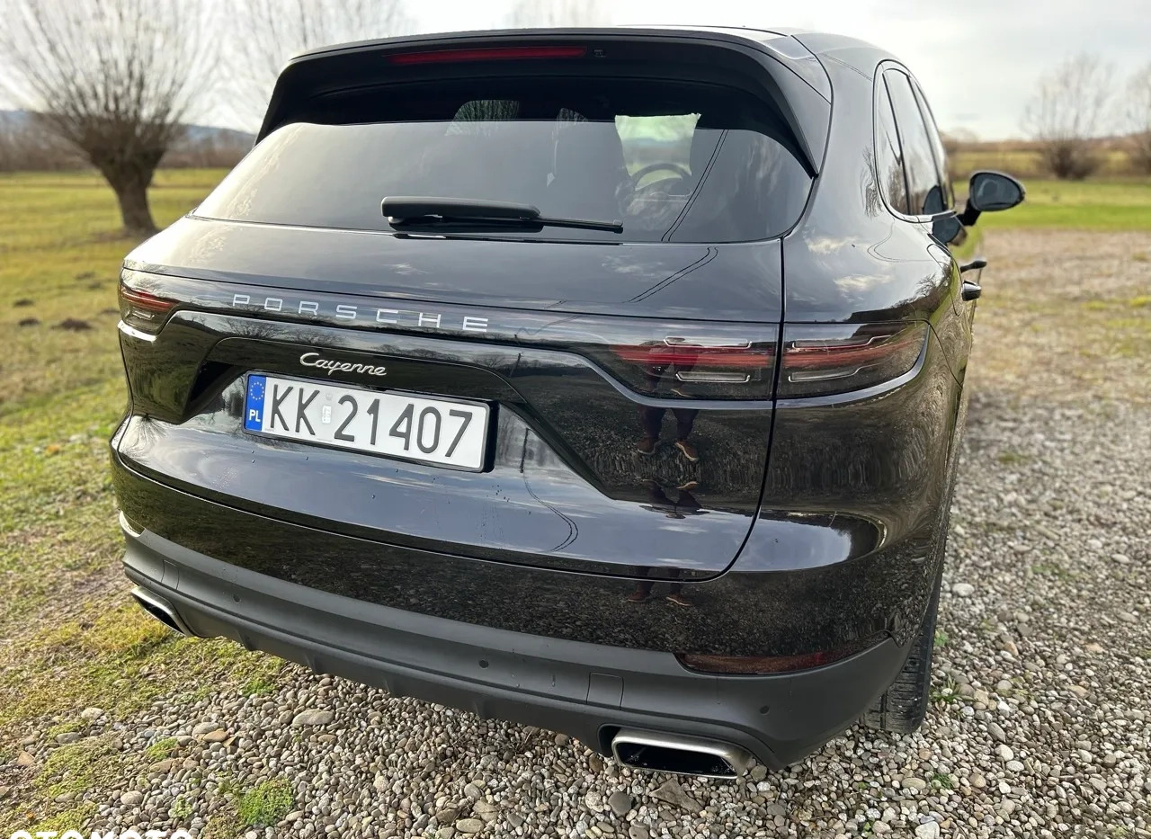 Porsche Cayenne cena 279900 przebieg: 86100, rok produkcji 2019 z Kraków małe 781